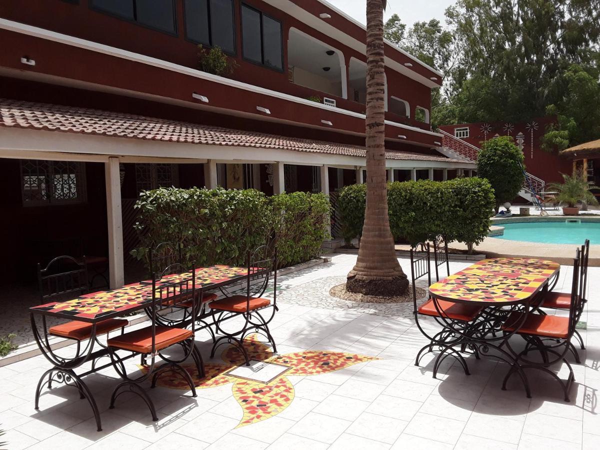 Hotel Grazia Maria M'Bour Buitenkant foto