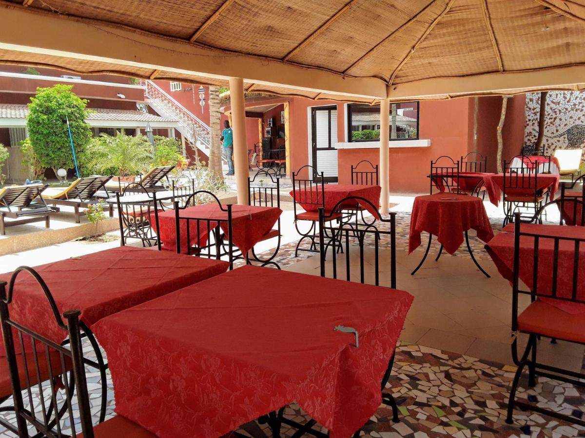 Hotel Grazia Maria M'Bour Buitenkant foto