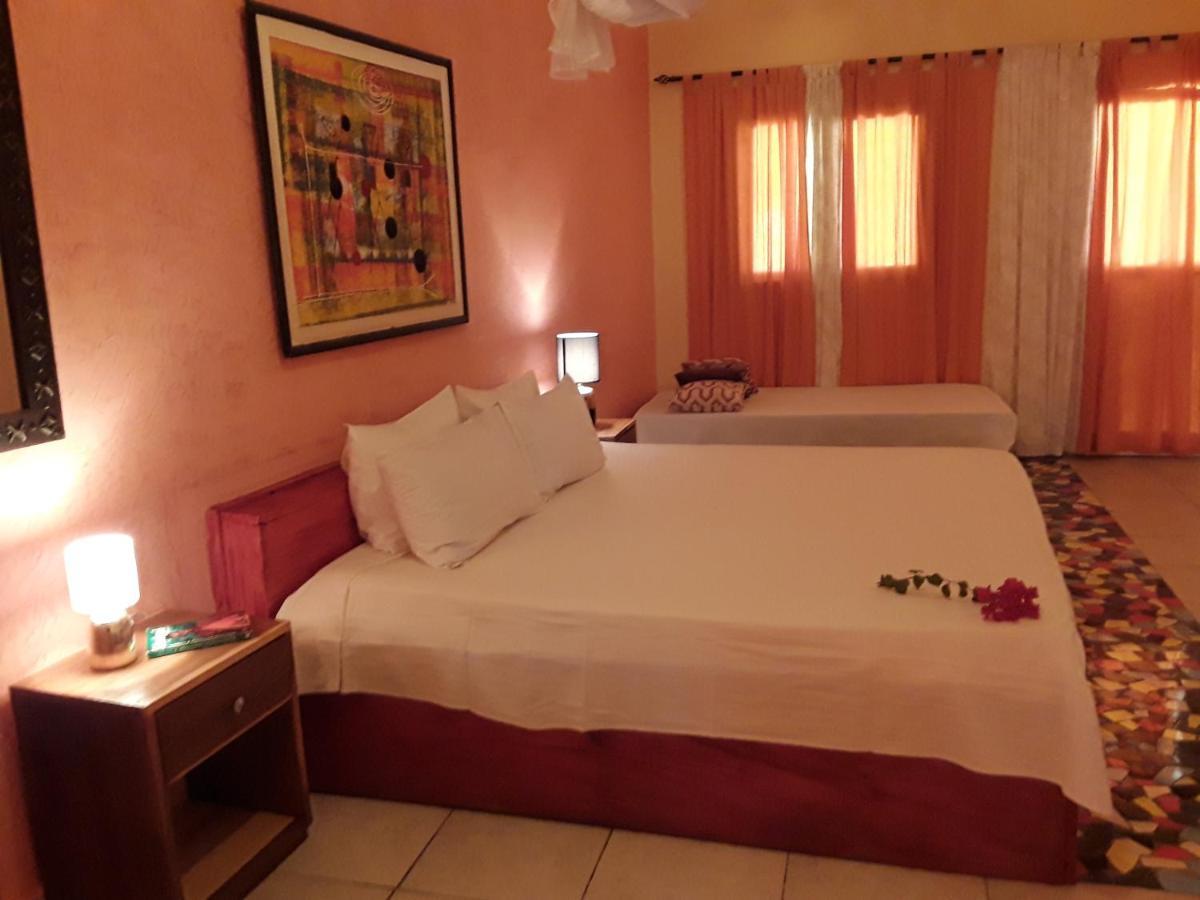 Hotel Grazia Maria M'Bour Buitenkant foto