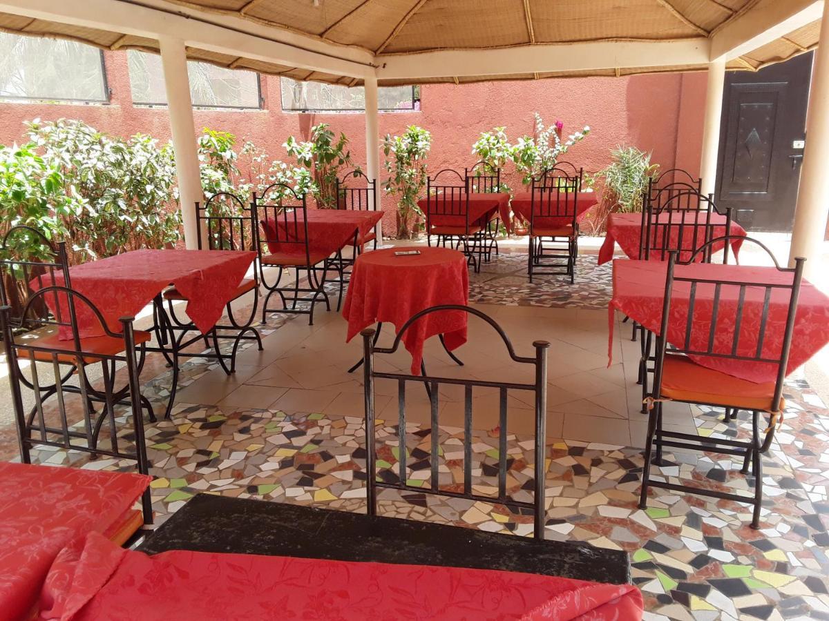 Hotel Grazia Maria M'Bour Buitenkant foto